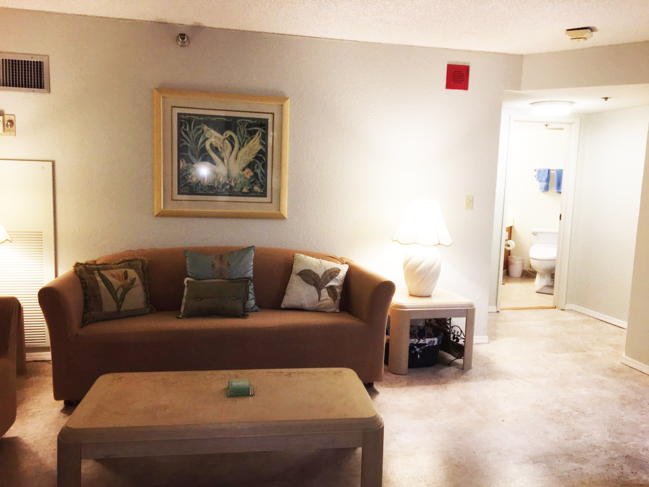 honu living from dining